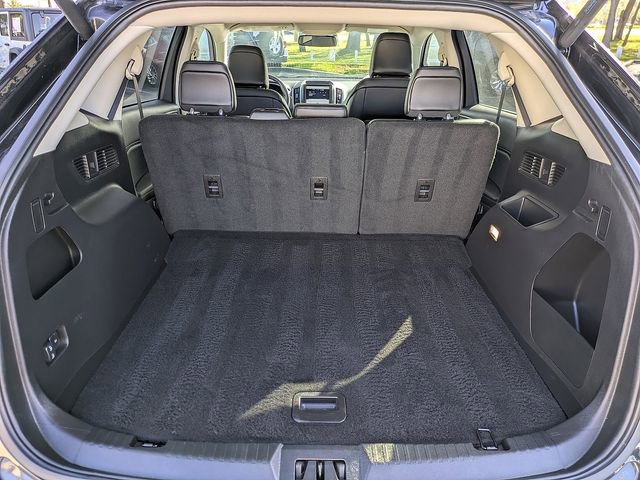 Used 2024 Ford Edge SEL w/ Convenience Package image 12