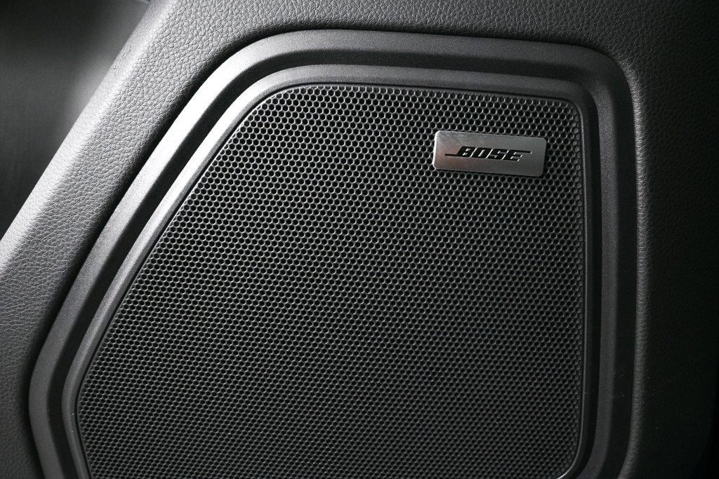 Certified 2025 Porsche Macan image 7