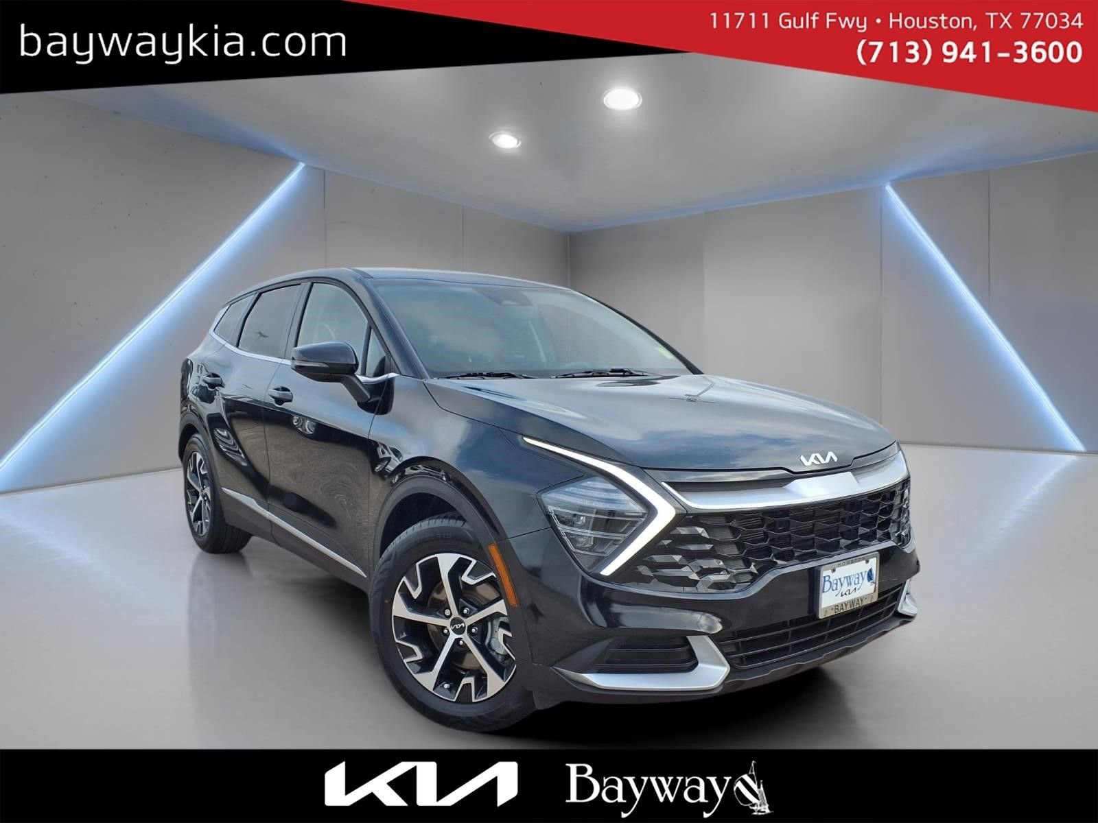 Certified 2025 Kia Sportage EX FWD image 1