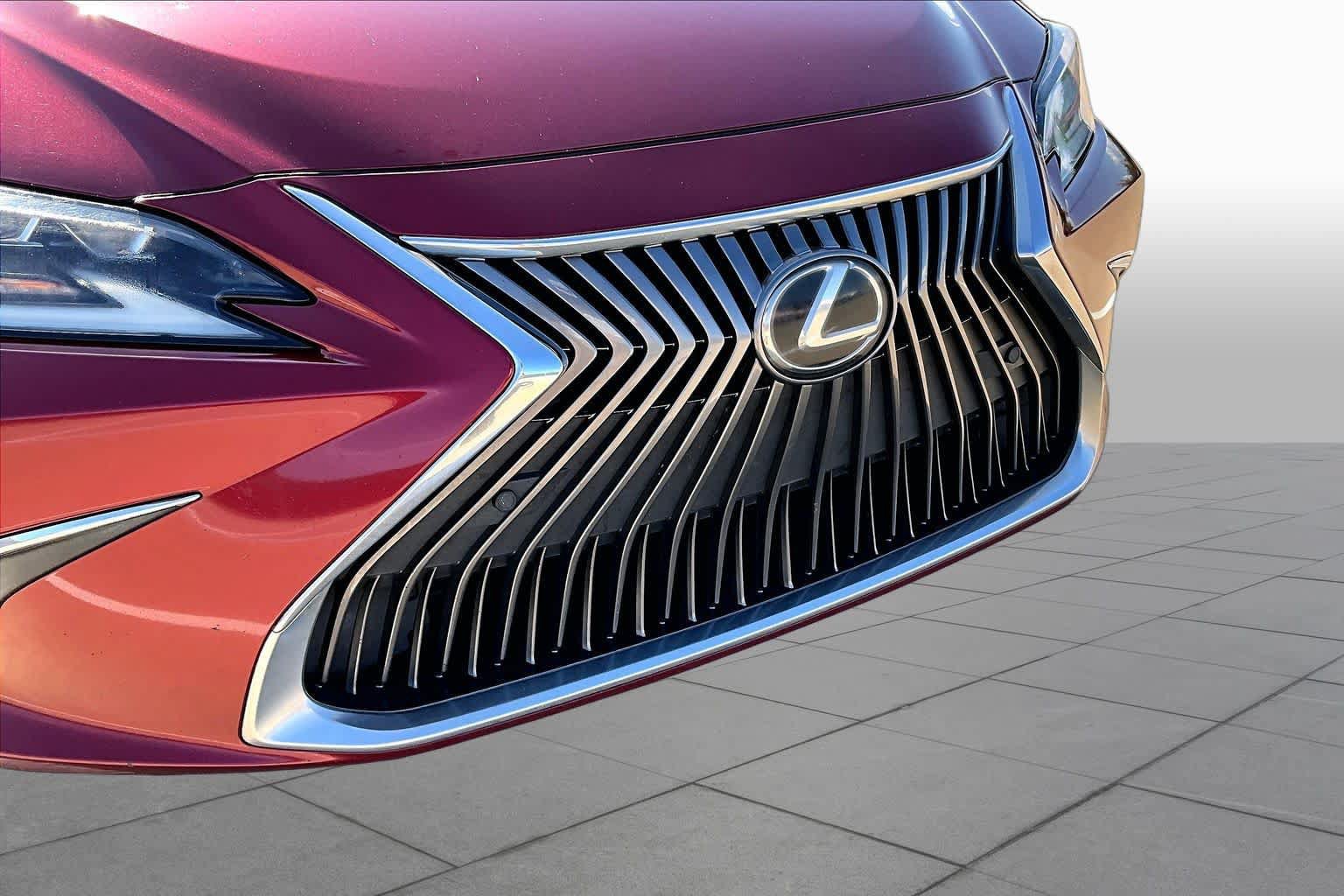 Used 2020 Lexus ES 350 w/ Accessory Package 2 FWD image 30
