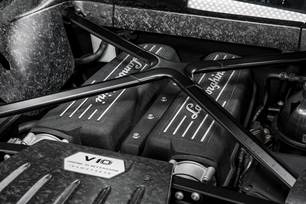 Used 2015 Lamborghini Huracan LP 610-4 image 49