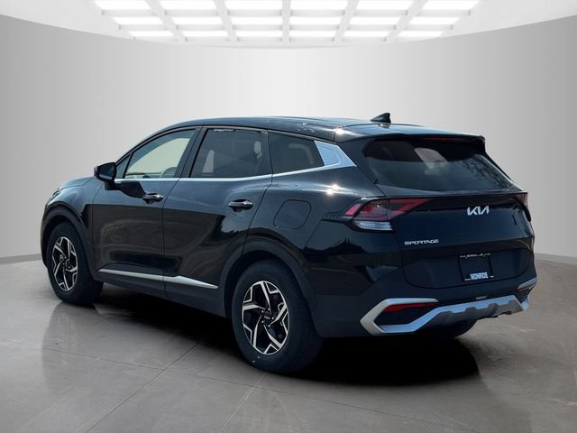 Used 2025 Kia Sportage LX FWD image 5