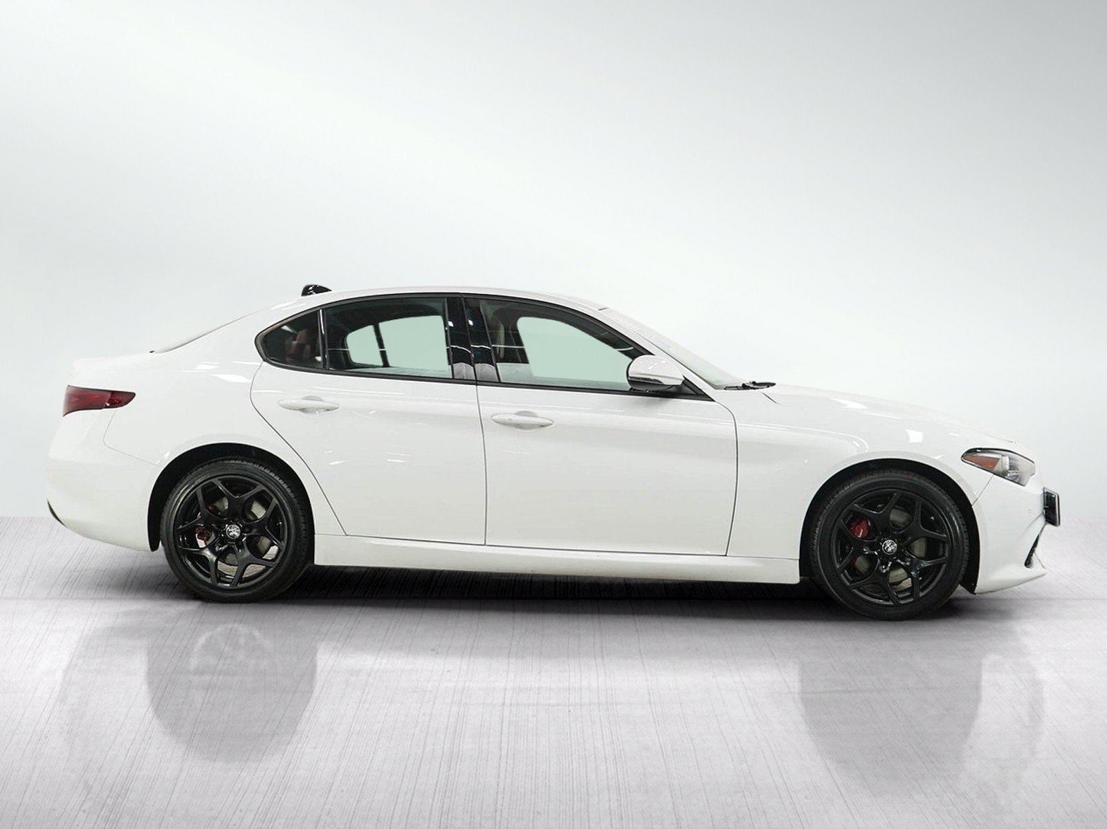 Used 2022 Alfa Romeo Giulia Sprint AWD/4WD image 6