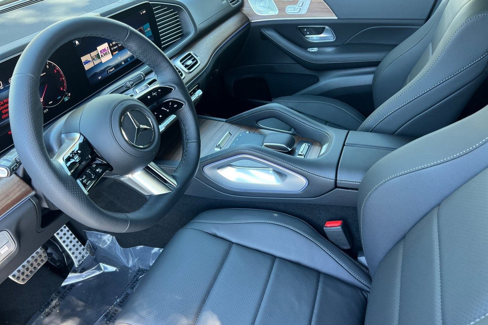 Used 2025 Mercedes-Benz GLS 450 GLS 450 image 4