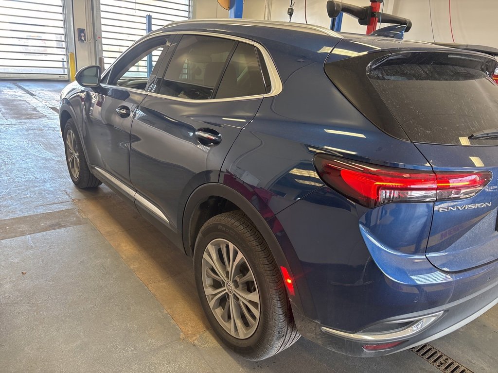 Used 2023 Buick Envision Preferred image 3