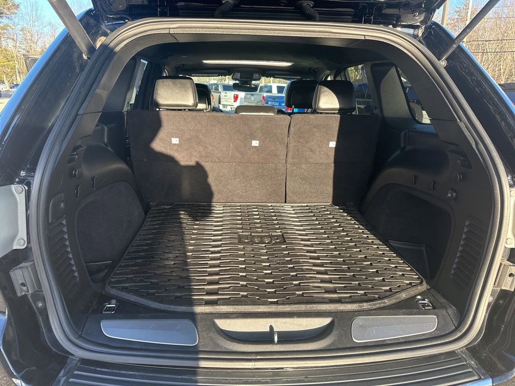 Used 2017 Jeep Grand Cherokee Limited image 29