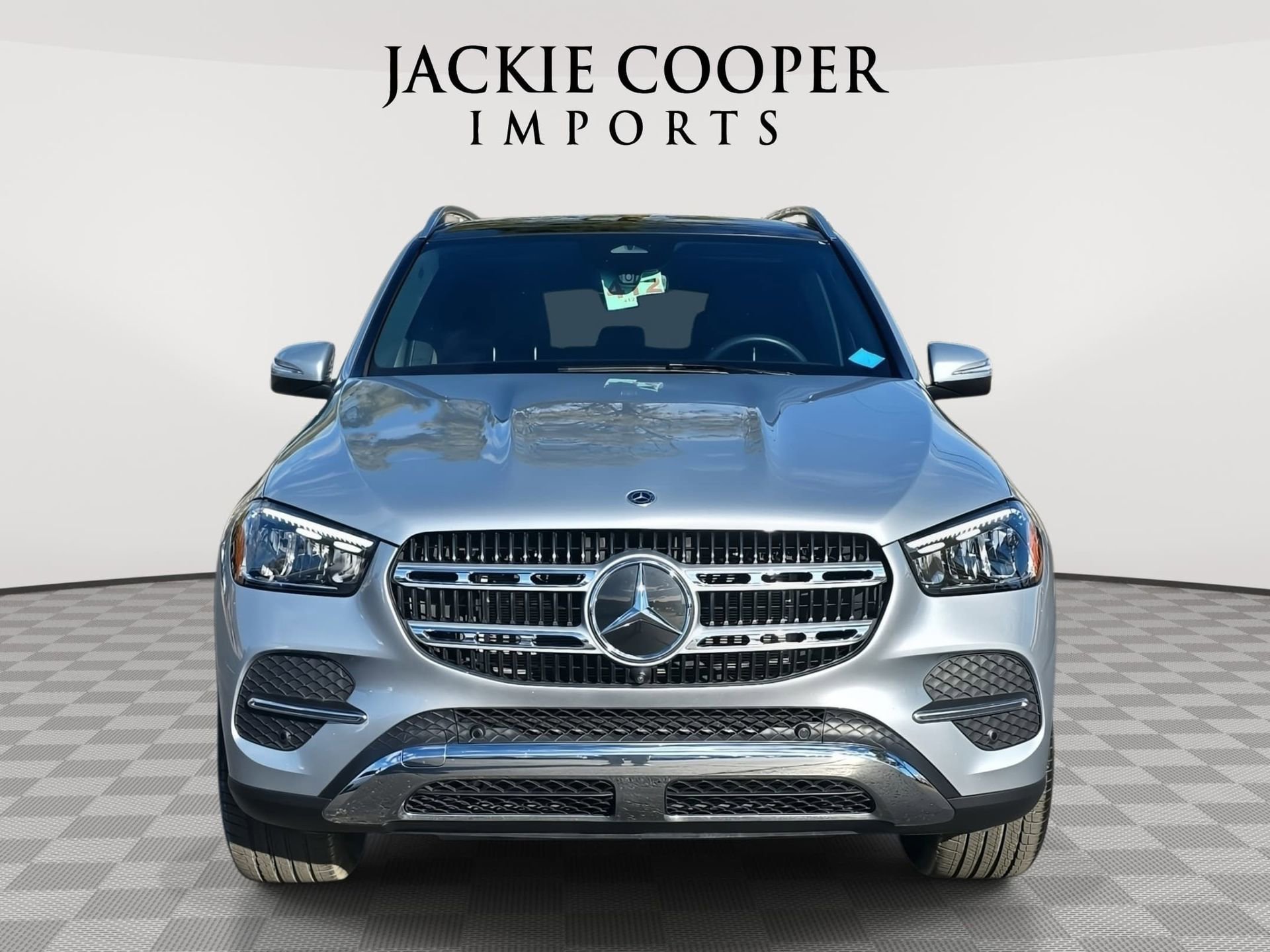 Used 2025 Mercedes-Benz GLE 350 4MATIC image 2