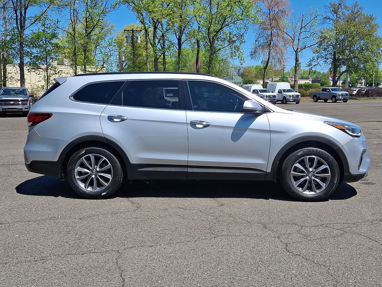 Used 2019 Hyundai Santa Fe XL SE FWD image 8