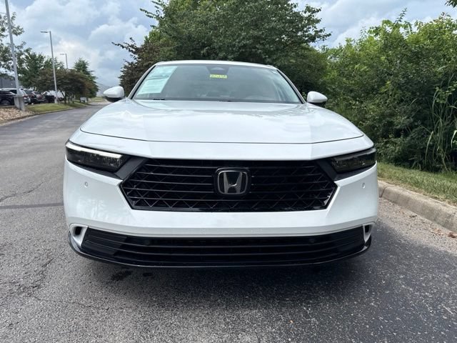 Used 2023 Honda Accord EX-L image 3