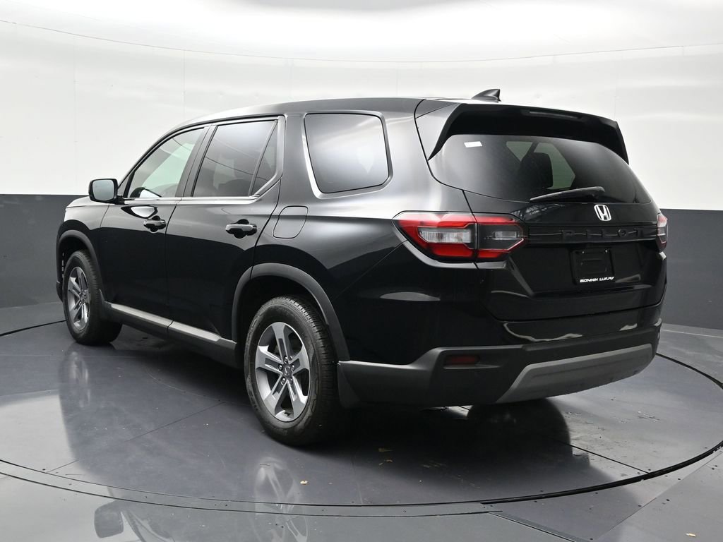 Used 2025 Honda Pilot EX-L image 3