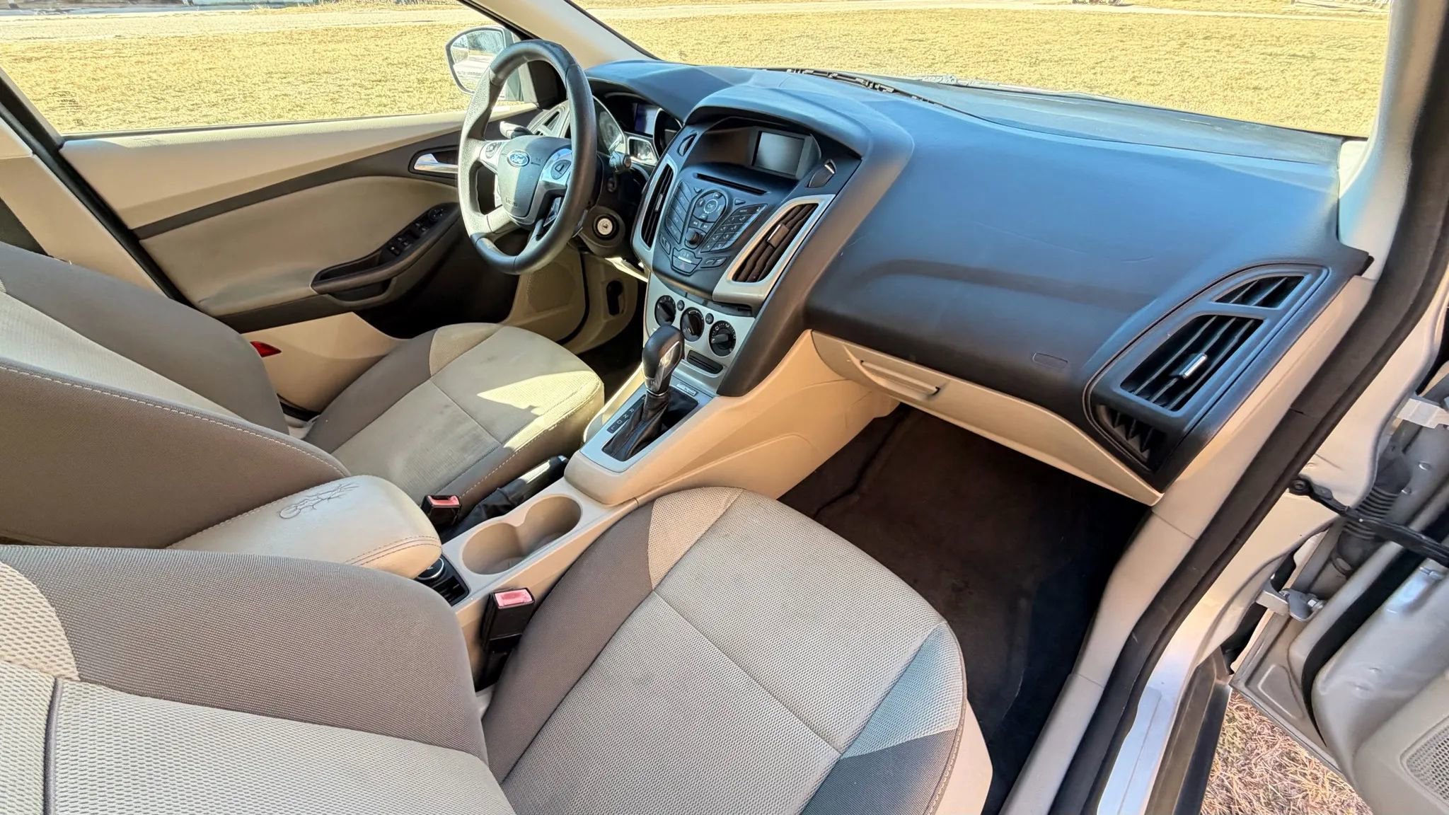 Used 2012 Ford Focus SE image 22