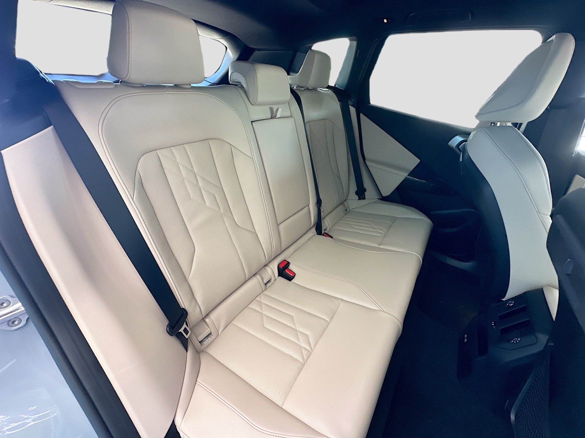 New 2026 BMW X3 xDrive30i w/ Premium Package AWD/4WD image 19