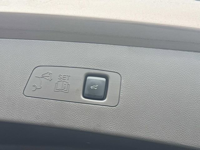 Used 2022 Lincoln Corsair AWD w/ Premium Package image 15