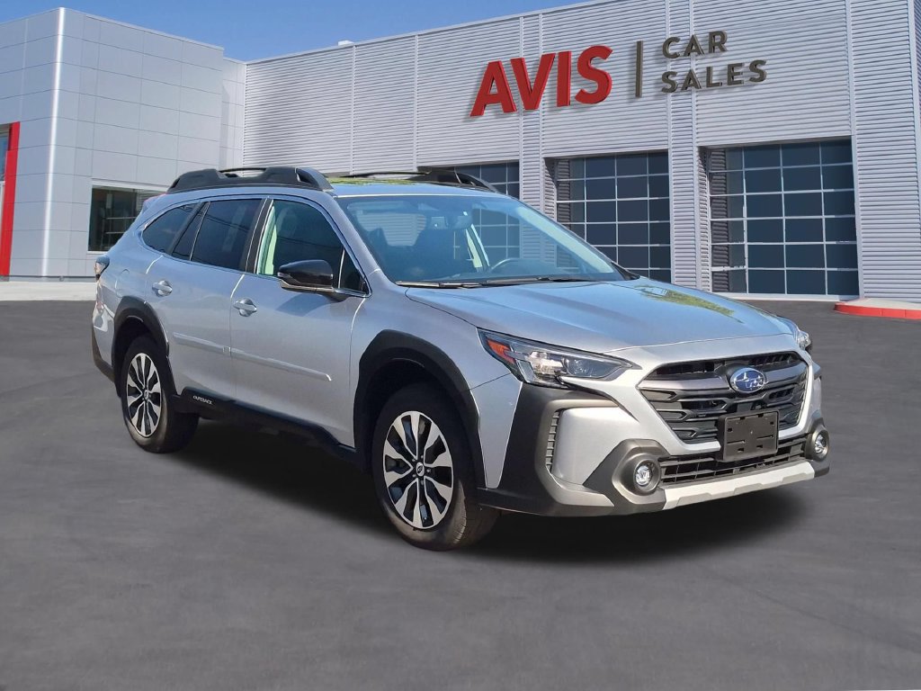 Used 2025 Subaru Outback Limited XT AWD/4WD image 3