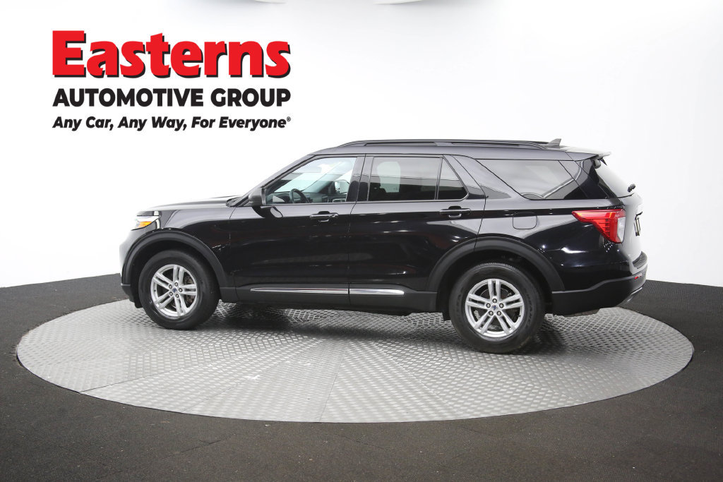 Used 2022 Ford Explorer XLT w/ Equipment Group 202A AWD/4WD image 57