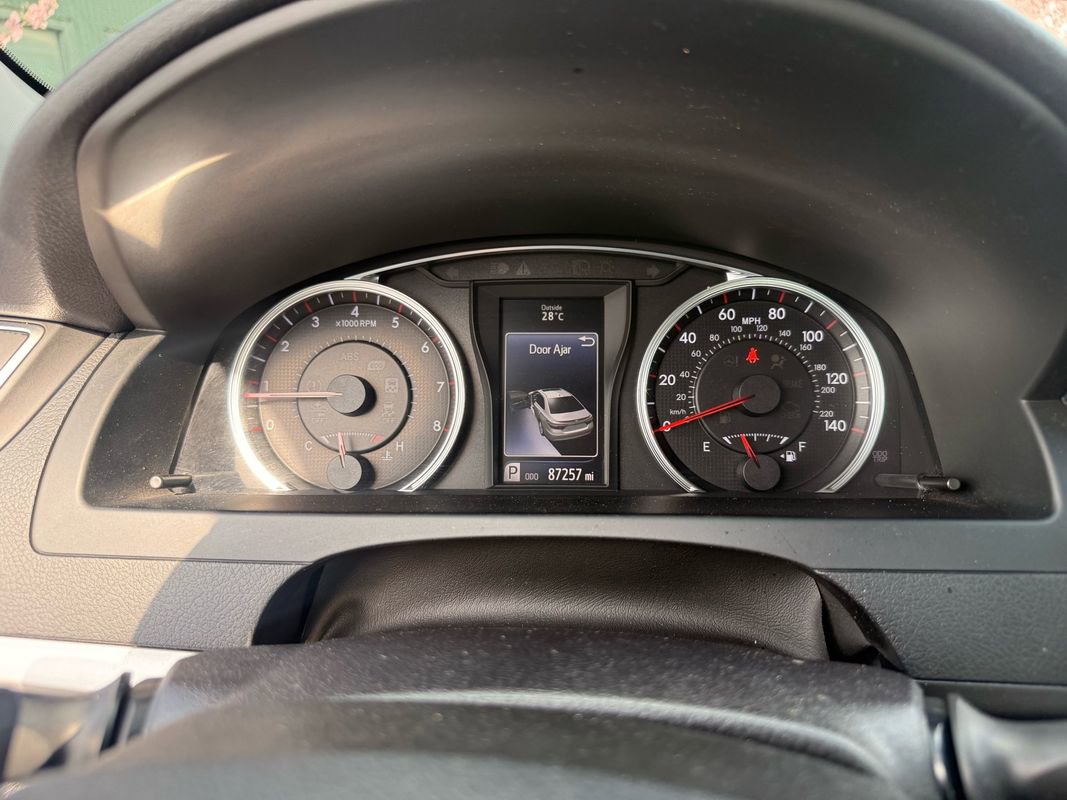 Used 2016 Toyota Camry SE image 21