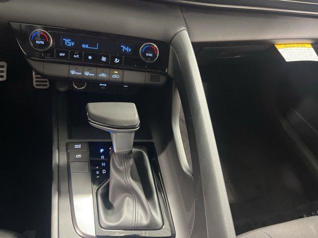 New 2026 Hyundai Elantra Sport image 16