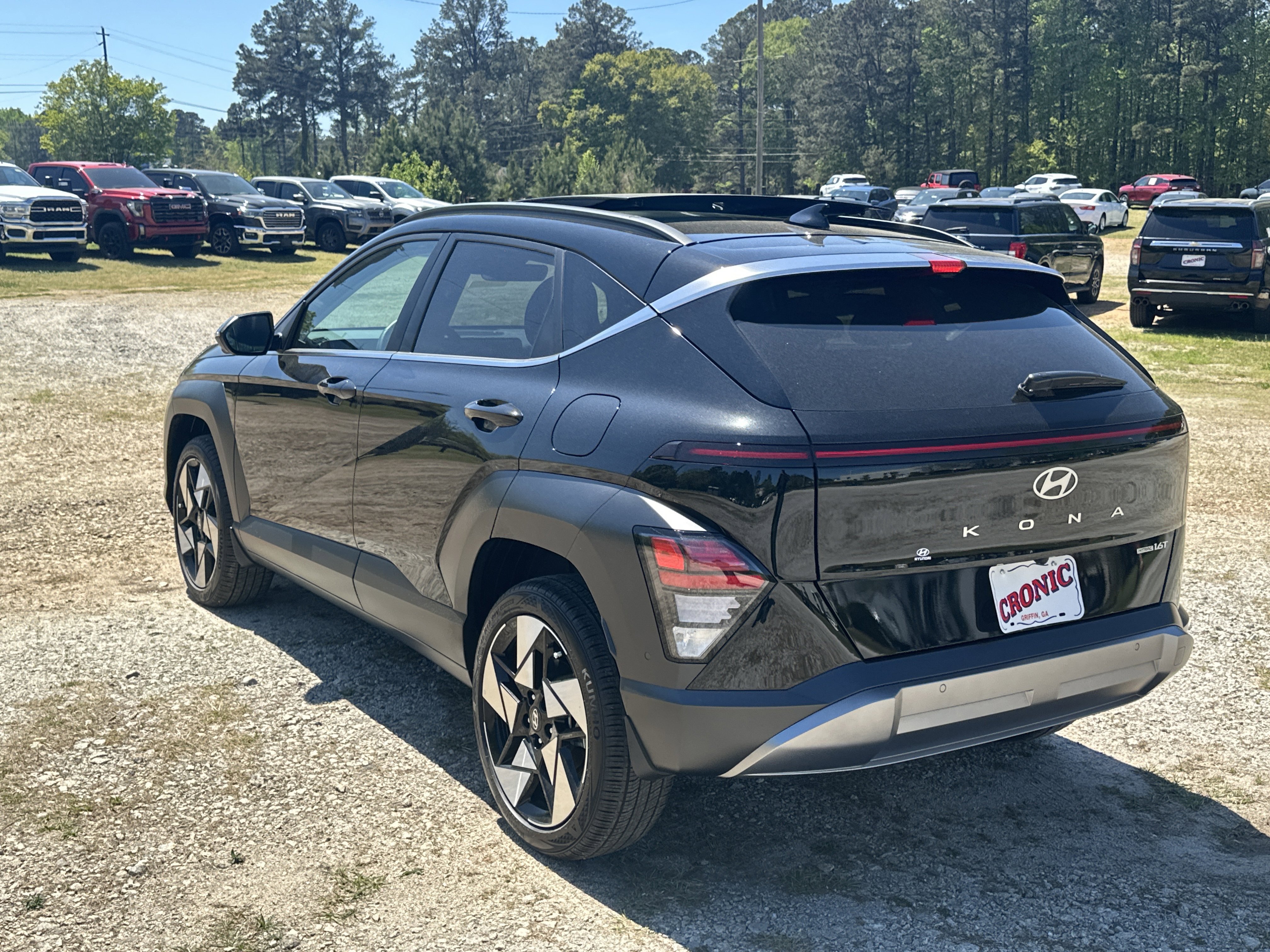 Used 2025 Hyundai Kona Limited image 7