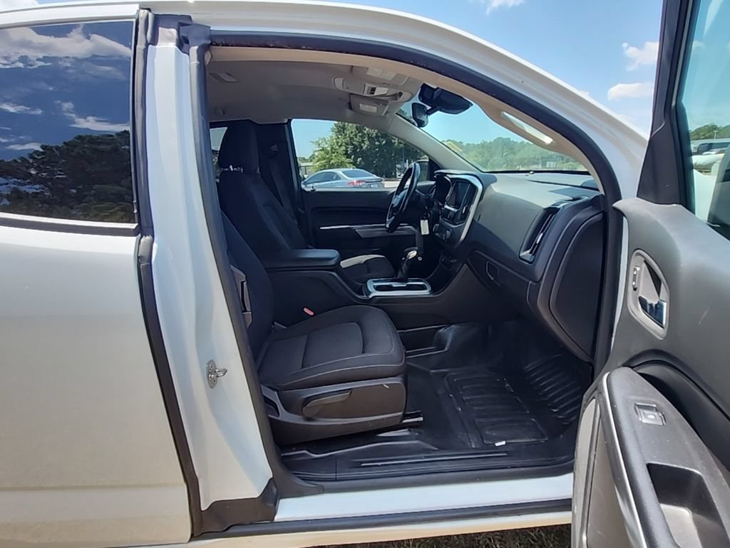 Used 2022 Chevrolet Colorado LT w/ Fleet Safety Package RWD image 33