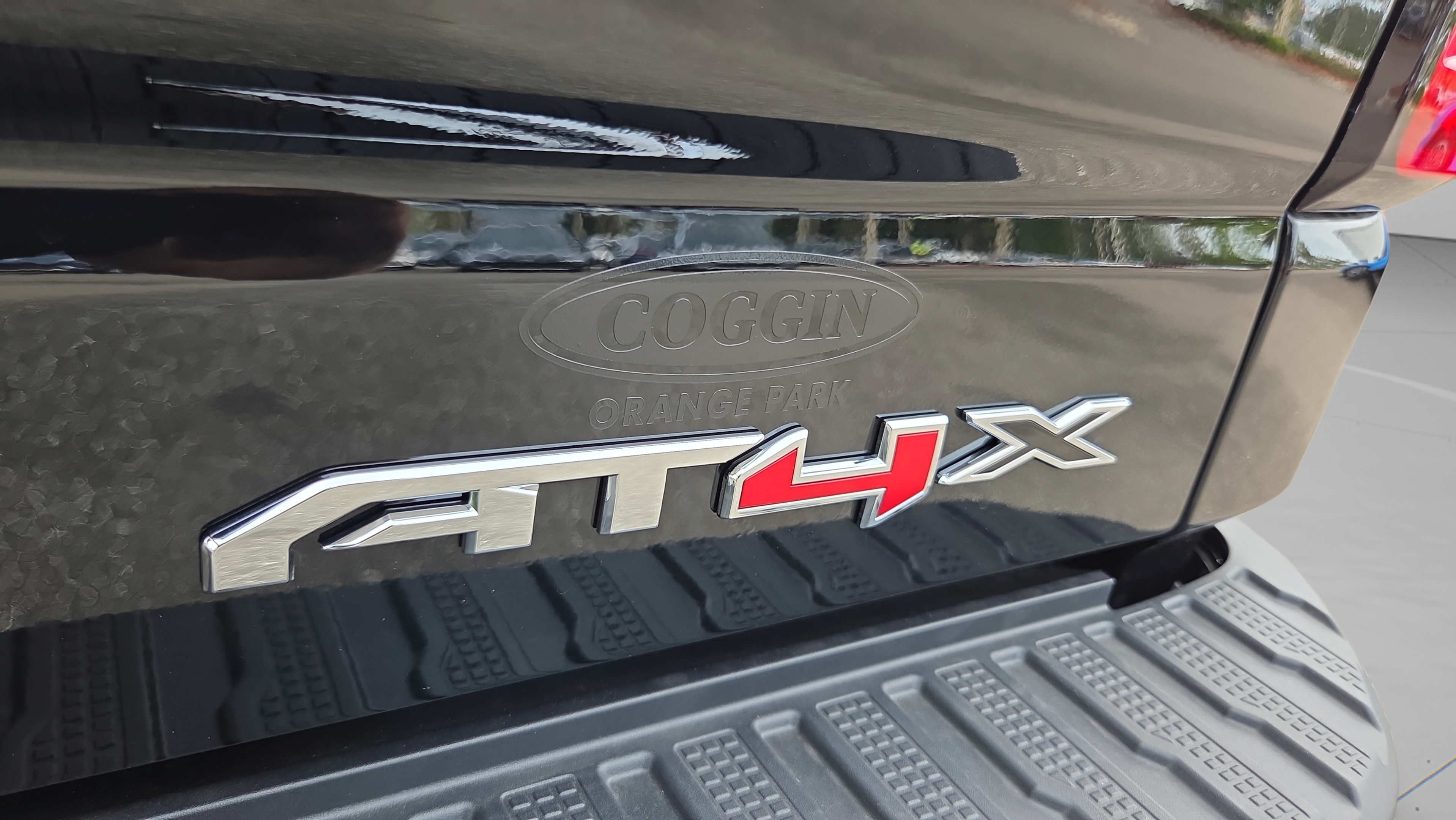 New 2026 GMC Sierra 1500 AT4X AWD/4WD image 34