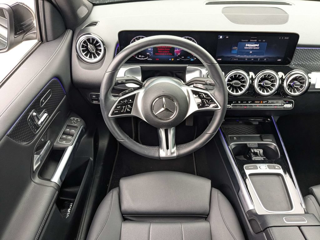 Used 2025 Mercedes-Benz GLB 250 image 17