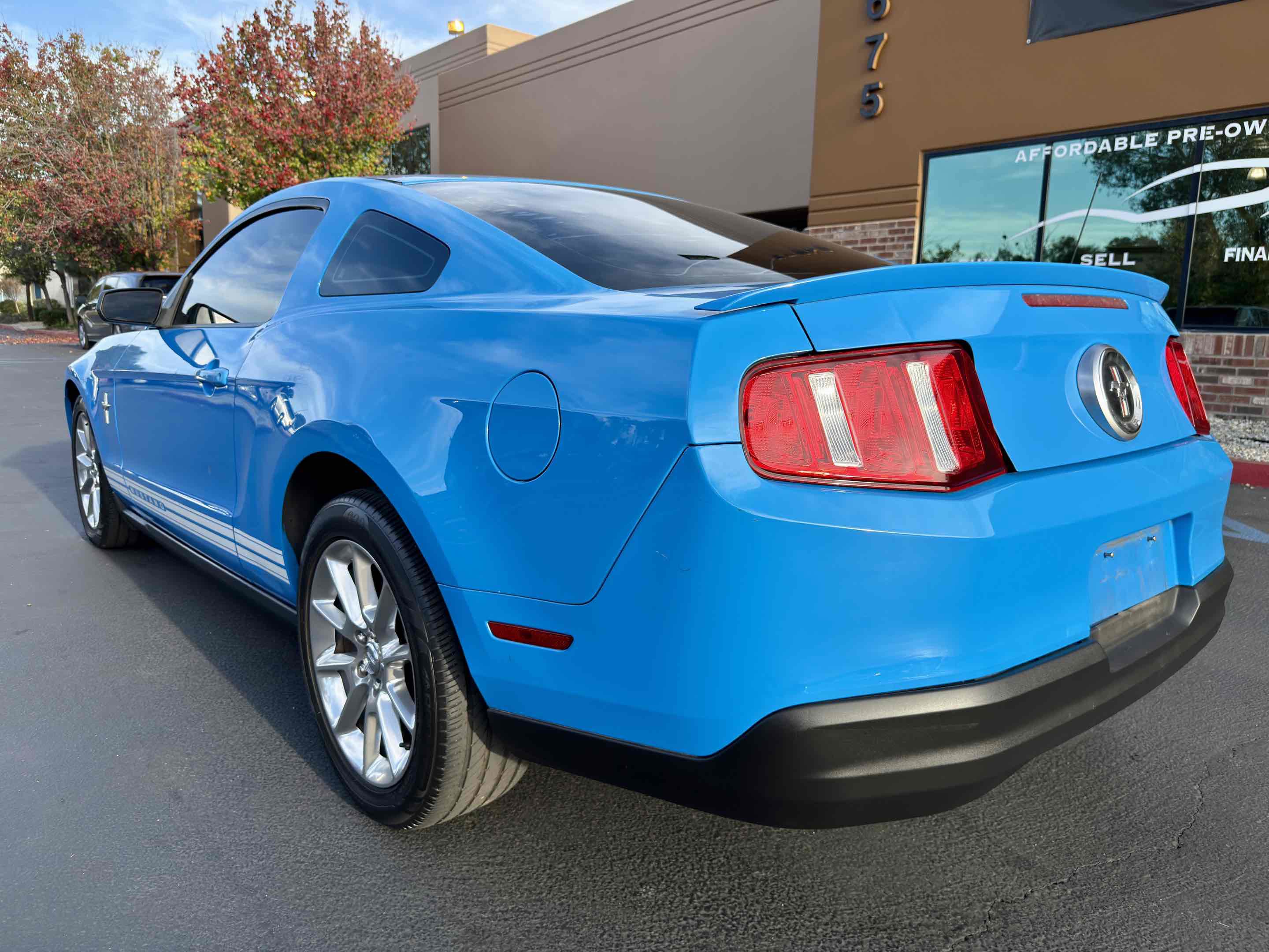 Used 2010 Ford Mustang Premium image 14