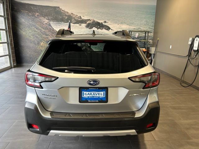 Used 2024 Subaru Outback Limited AWD/4WD image 5