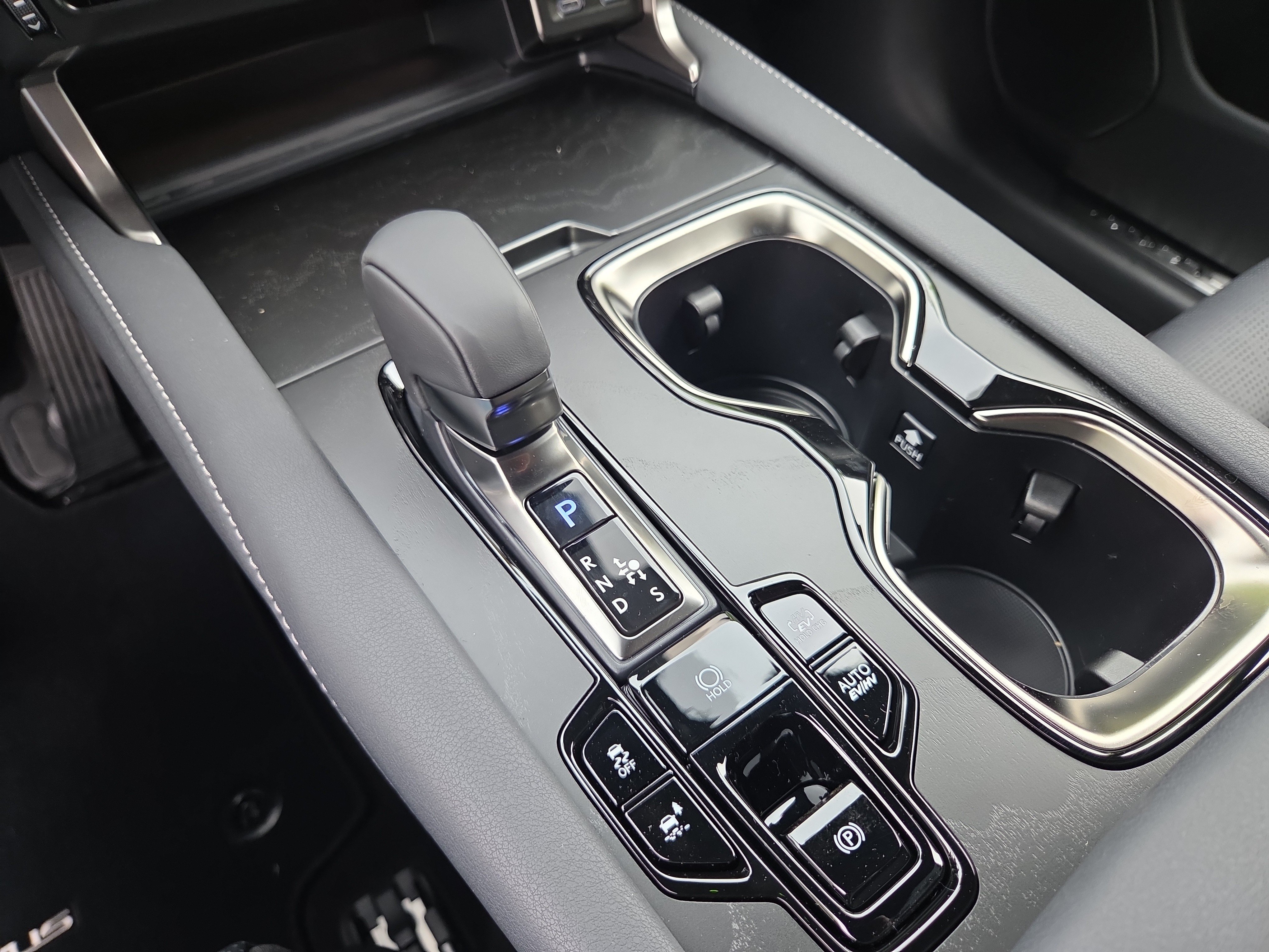 New 2026 Lexus RX 450h AWD image 14