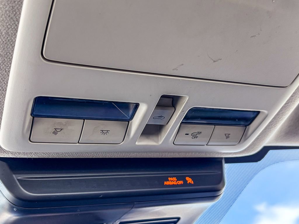 Used 2025 MAZDA MAZDA3 s image 34