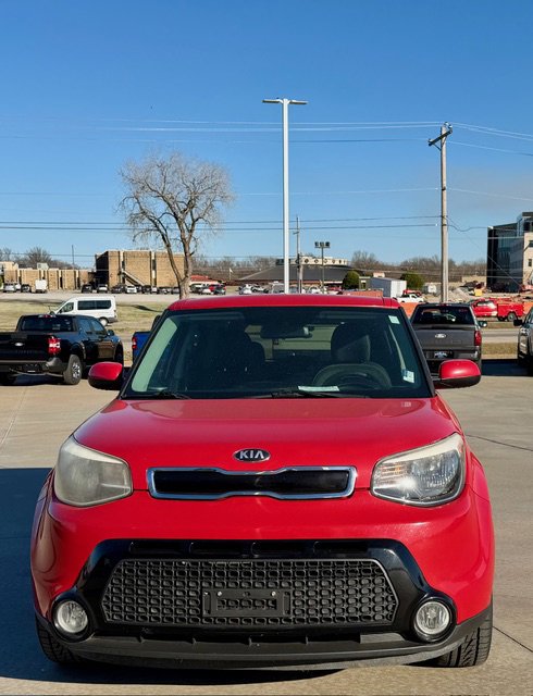 Used 2016 Kia Soul + FWD image 3