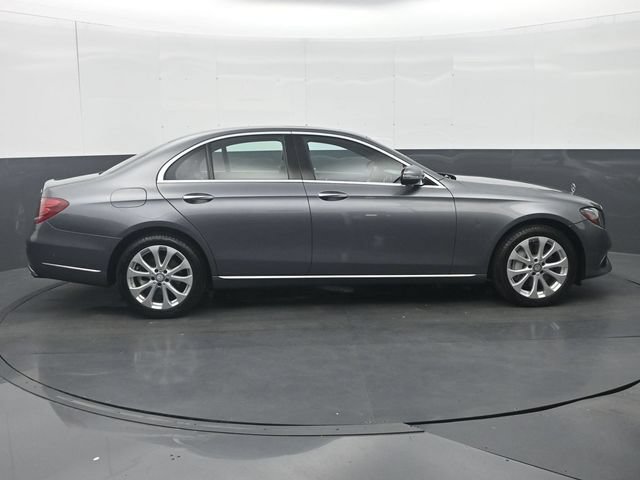 Used 2017 Mercedes-Benz E 300 4MATIC w/ Premium 1 Package image 8