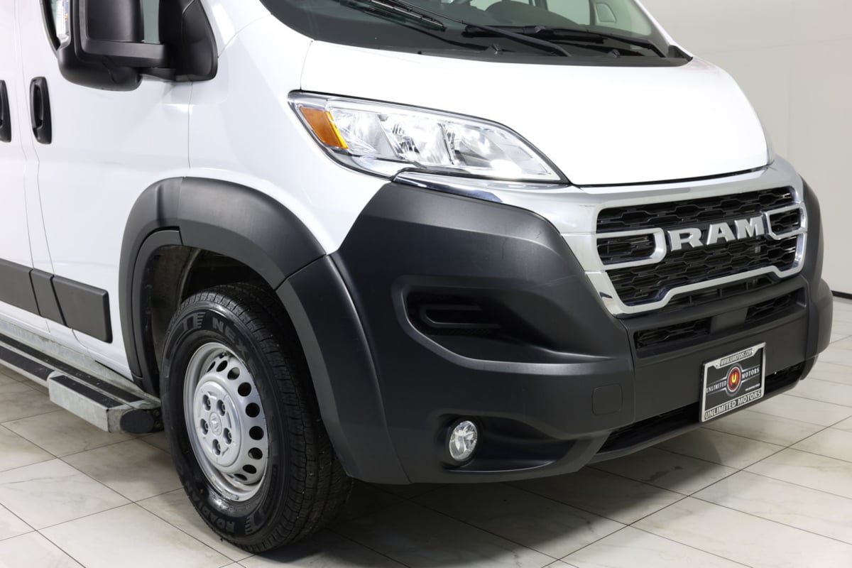 Used 2025 RAM ProMaster 2500 w/ U-Haul Equipment Group FWD image 36