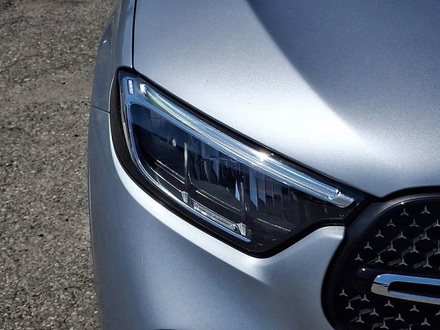 Used 2023 Mercedes-Benz GLC 300 4MATIC image 27