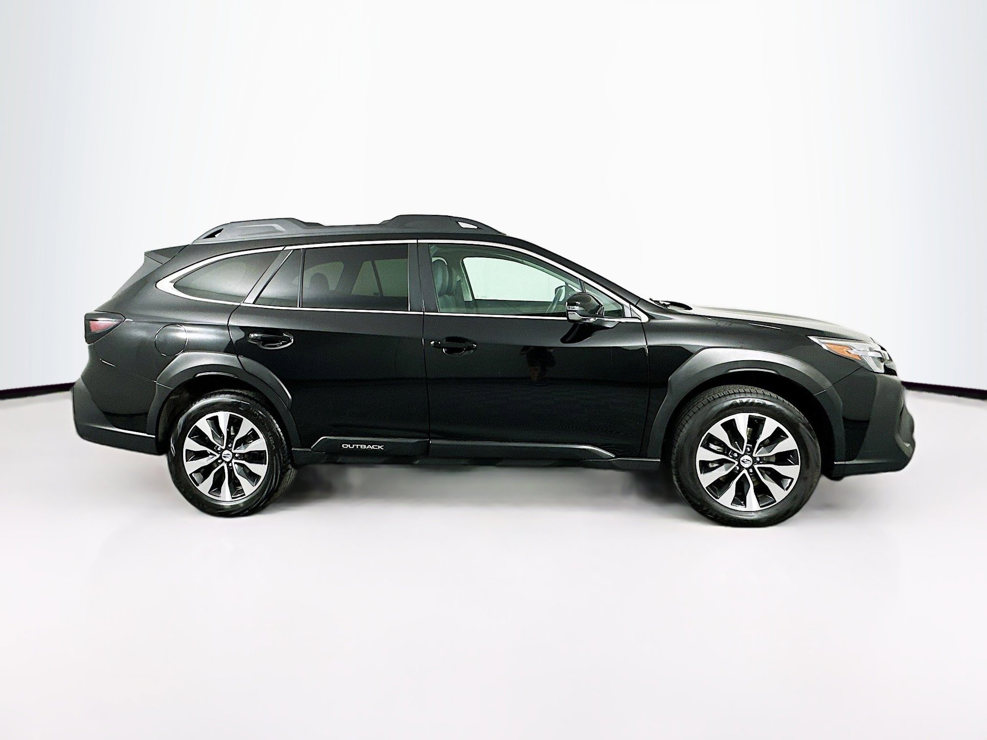 Used 2023 Subaru Outback Limited XT AWD/4WD image 10
