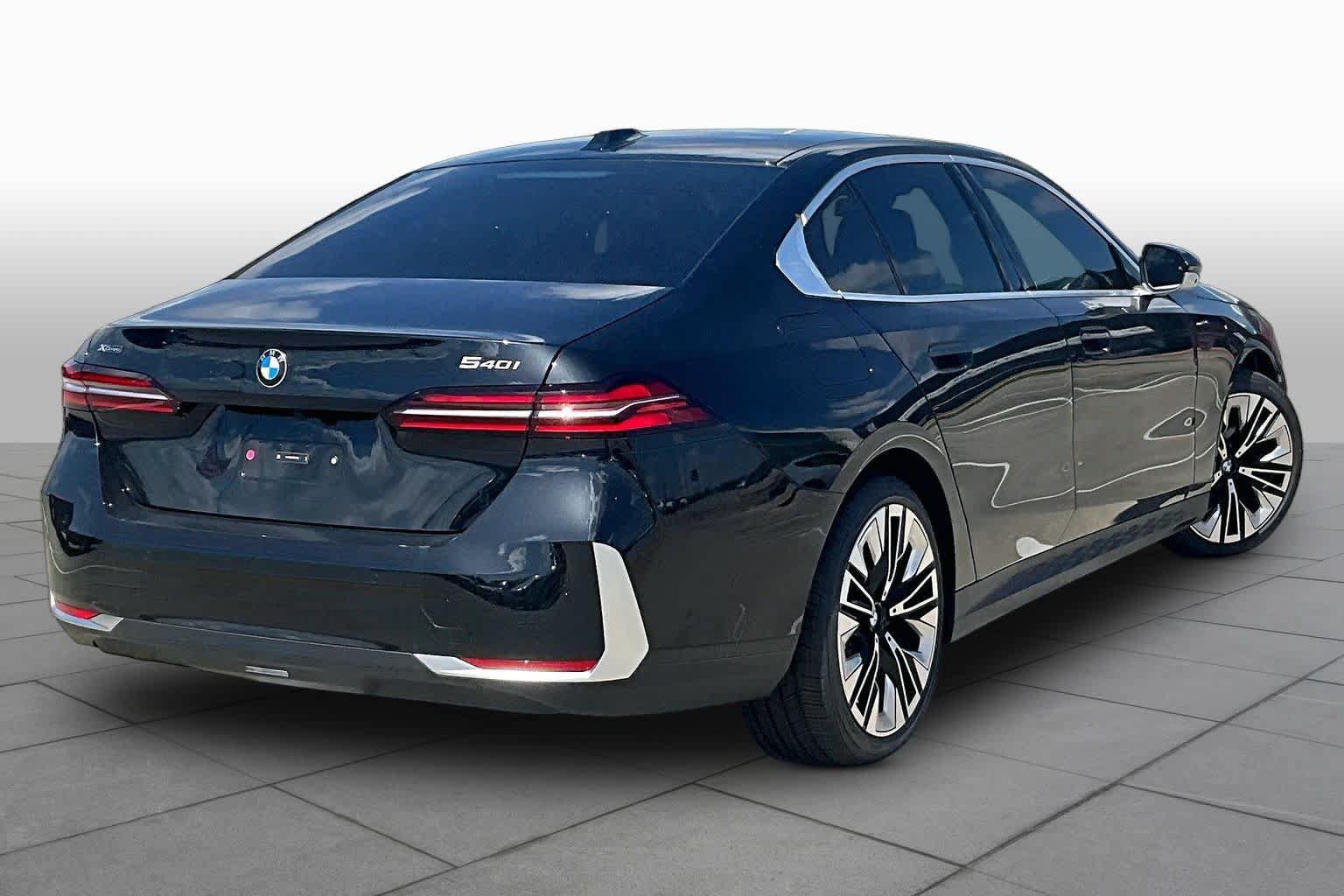 Used 2026 BMW 540i xDrive w/ Premium Package AWD/4WD image 12