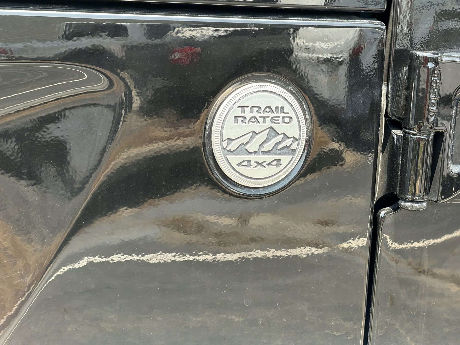 Used 2022 Jeep Wrangler Unlimited Sahara AWD/4WD image 6