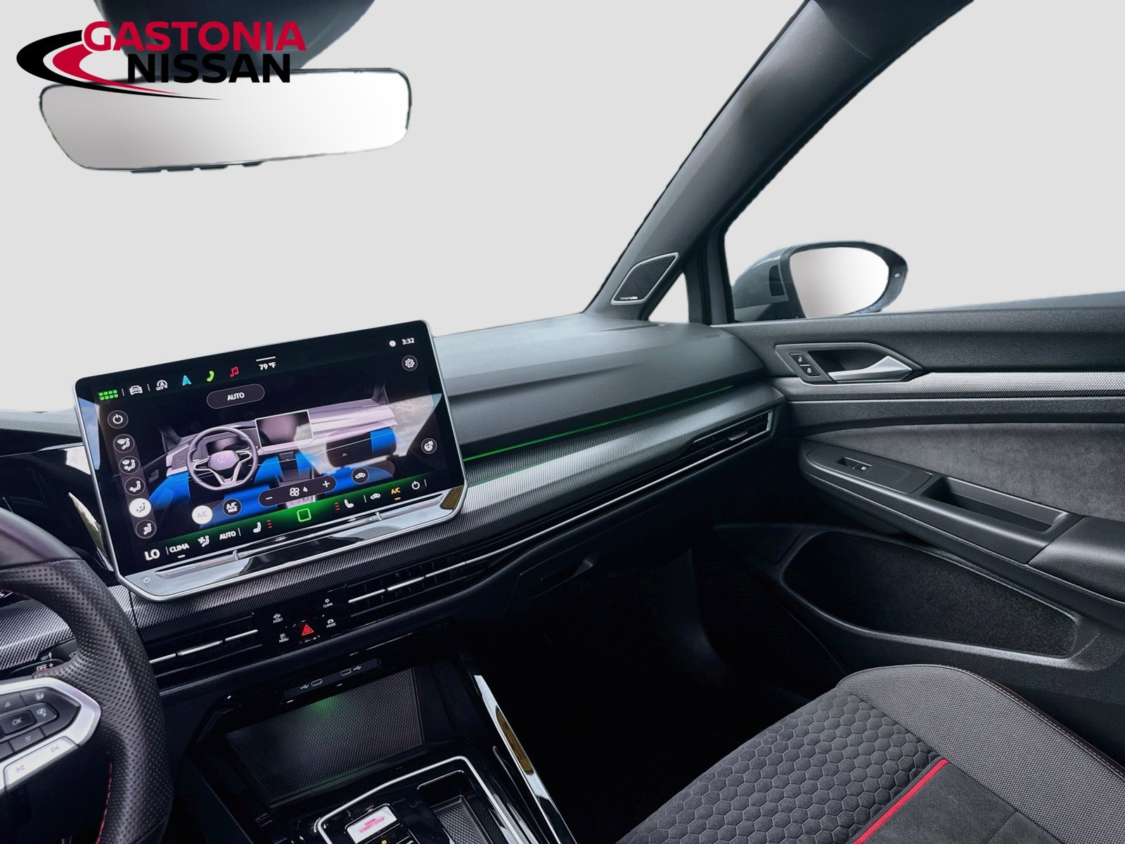 Used 2025 Volkswagen GTI SE FWD image 32