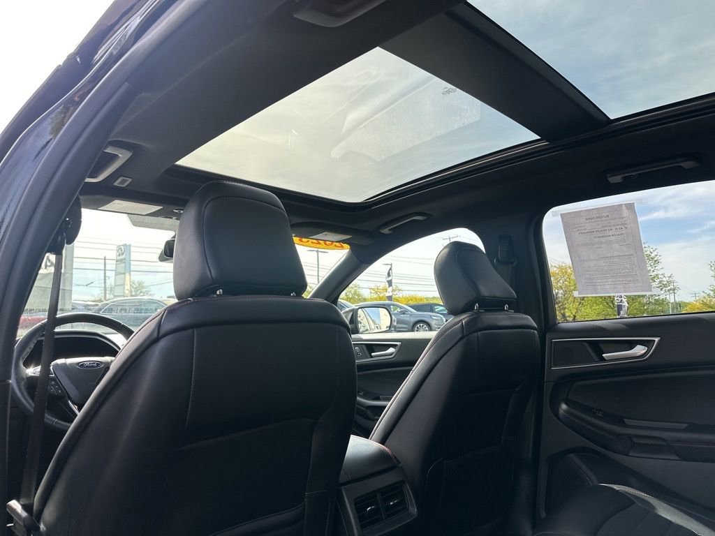 Used 2023 Ford Edge ST-Line w/ Class II Trailer Tow Package AWD/4WD image 37