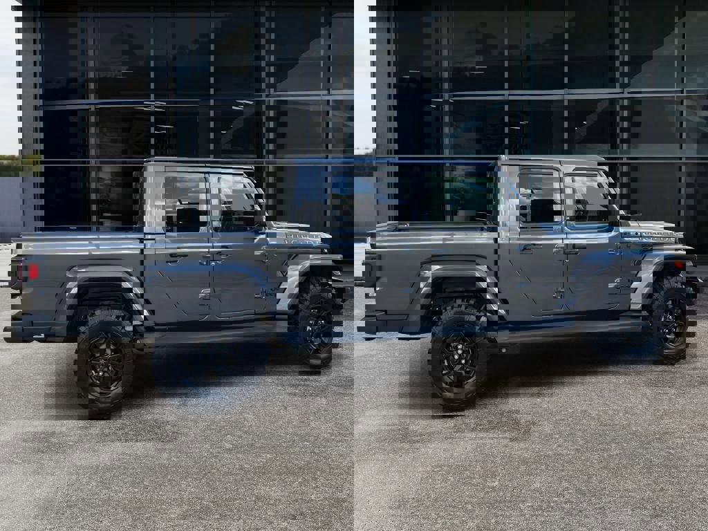 New 2025 Jeep Gladiator Sport image 8