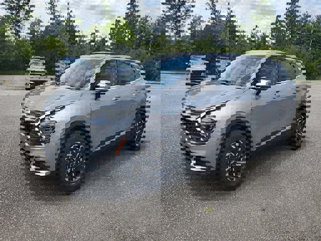 New 2025 Kia Sportage LX image 2