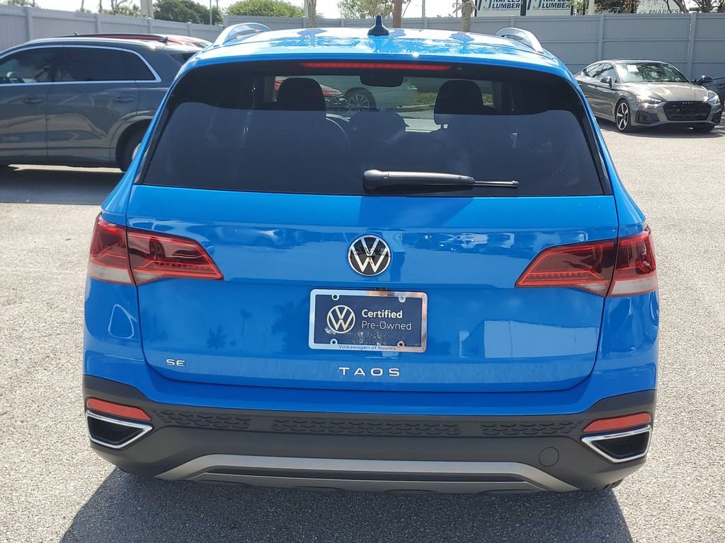 Certified 2023 Volkswagen Taos SE w/ Black Wheel Package FWD image 6
