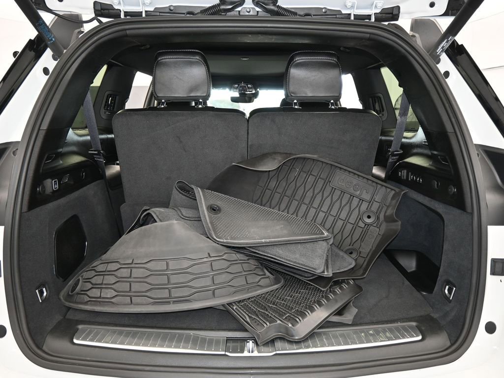 Used 2023 Jeep Grand Cherokee L Overland image 50