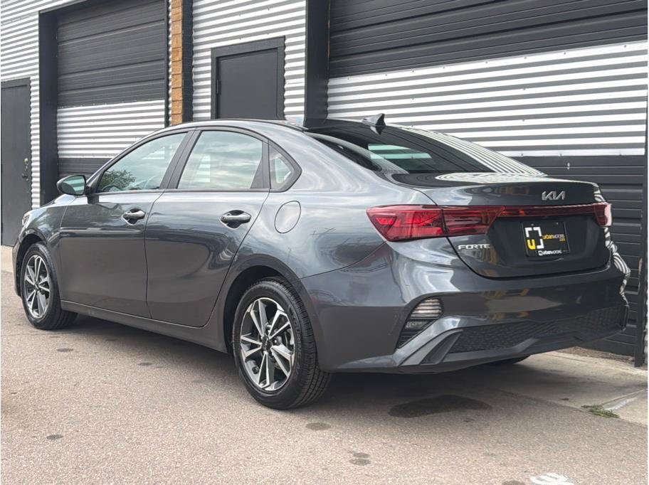 Used 2024 Kia Forte LXS FWD image 8