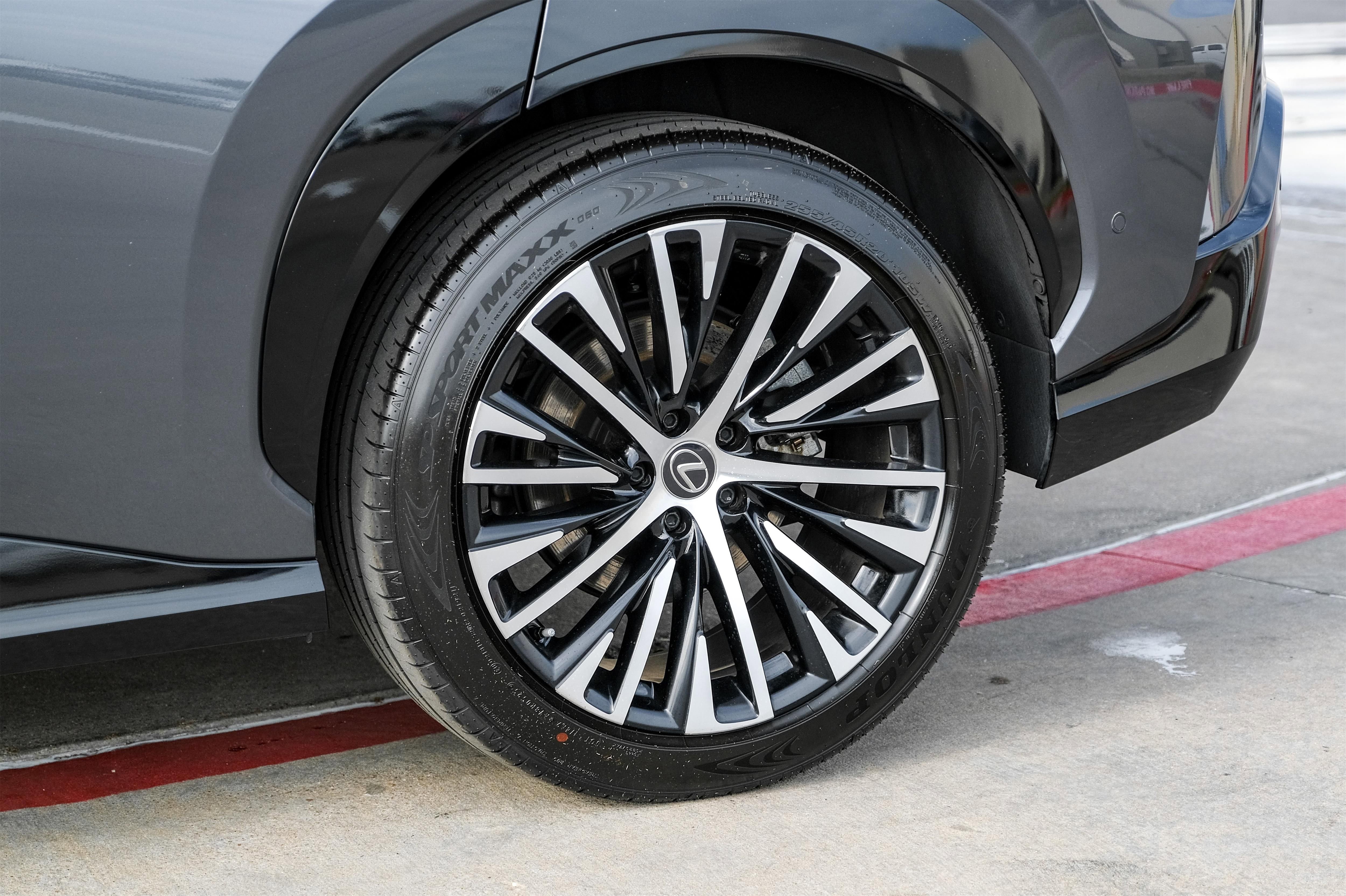 Used 2023 Lexus RZ 450e Premium w/ Technology Package image 47