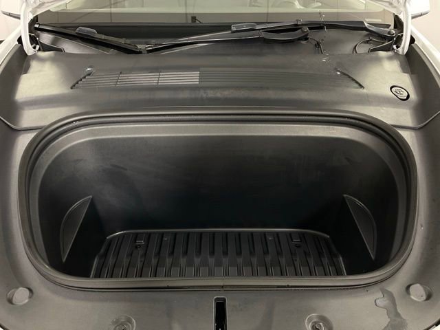 Used 2021 Tesla Model Y Long Range AWD/4WD image 34