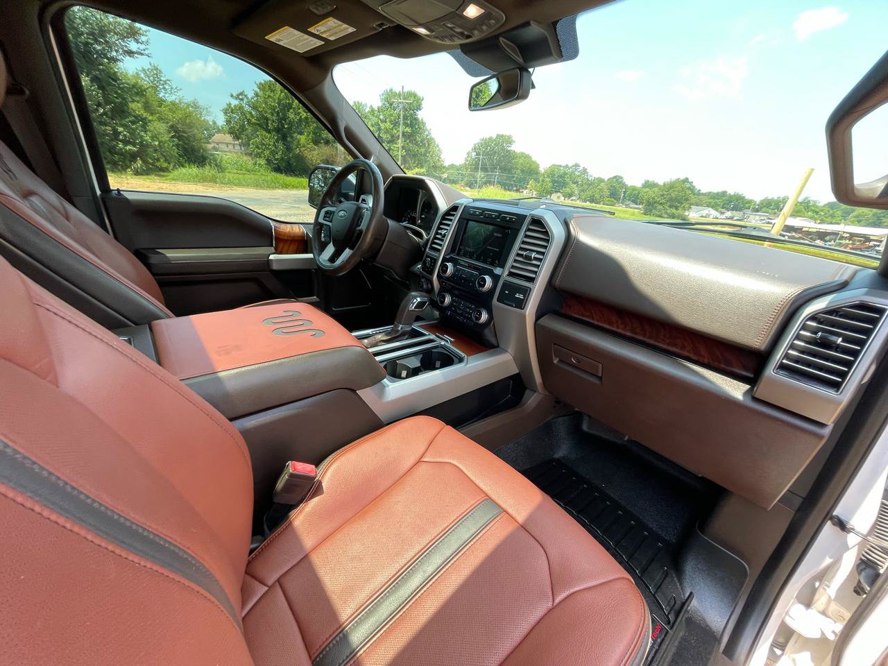 Used 2018 Ford F150 King Ranch w/ Equipment Group 601A Luxury AWD/4WD image 13