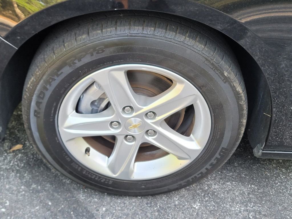 Used 2022 Chevrolet Malibu LT image 28