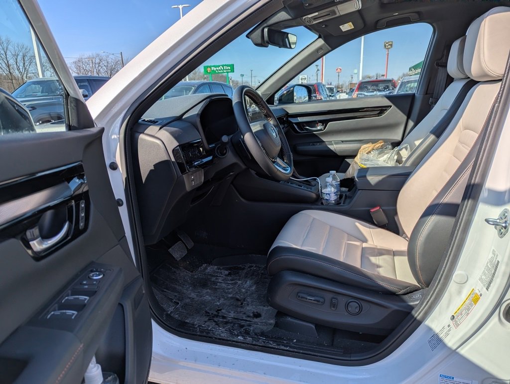 Certified 2025 Honda CR-V Sport Touring image 10