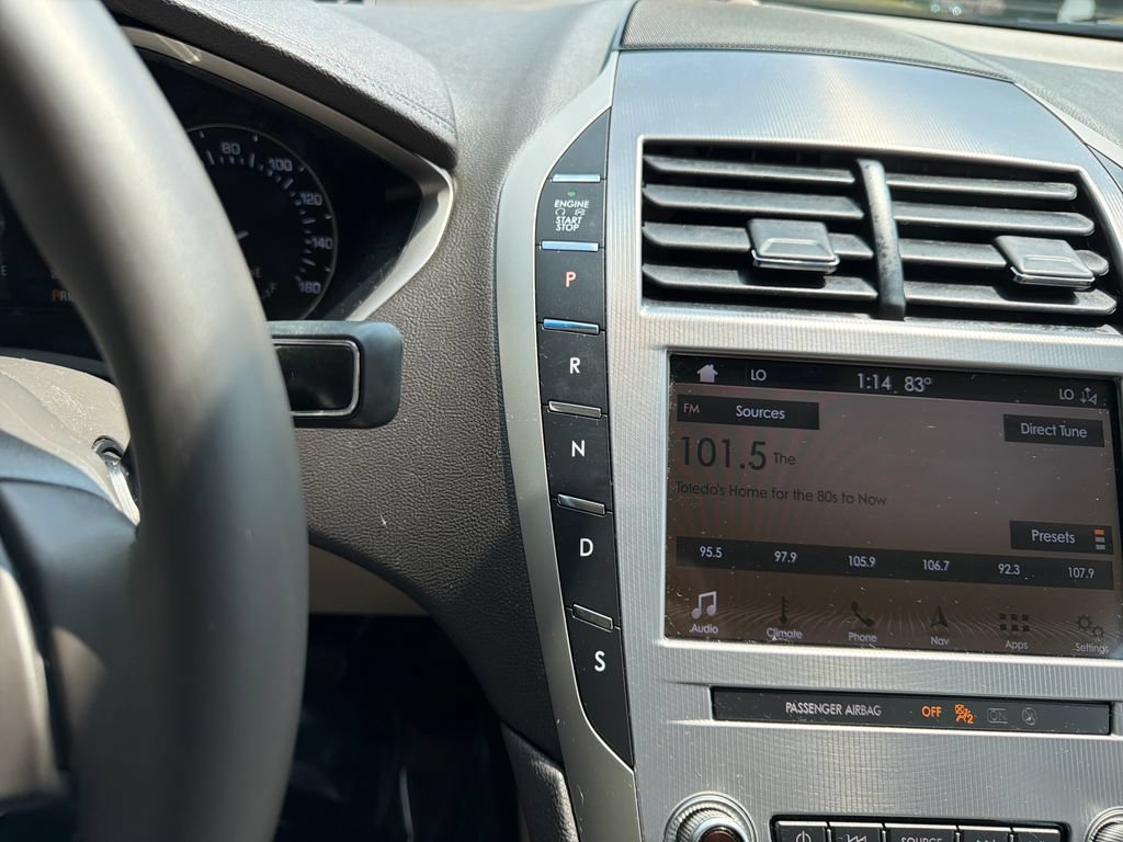 Used 2019 Lincoln MKZ Reserve FWD image 23
