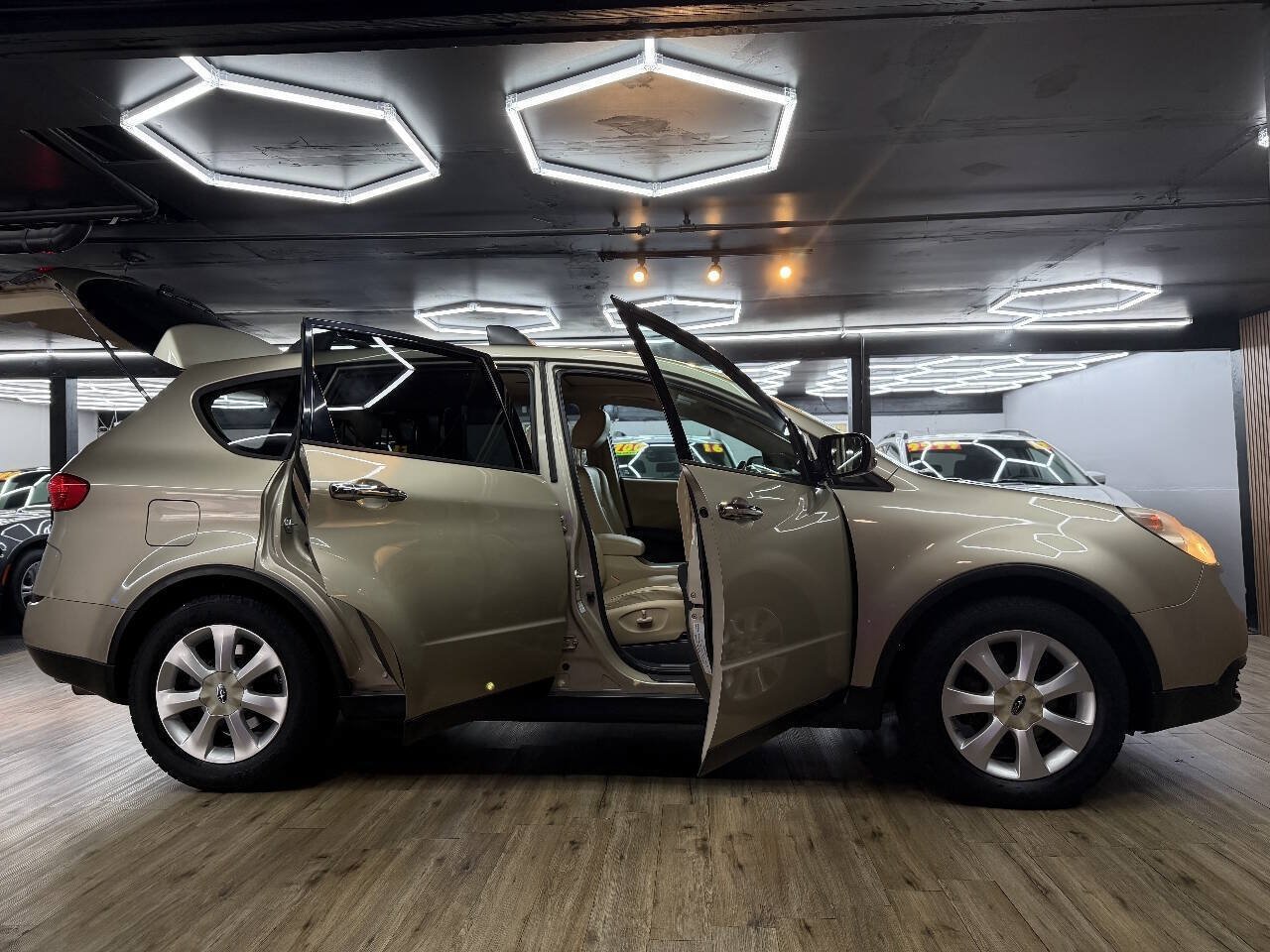 Used 2007 Subaru Tribeca Limited AWD/4WD image 12